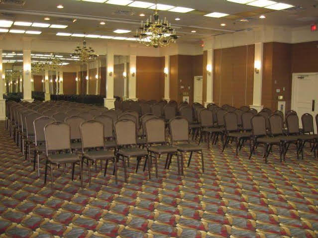 Ramada By Wyndham Near Paramus Hotel