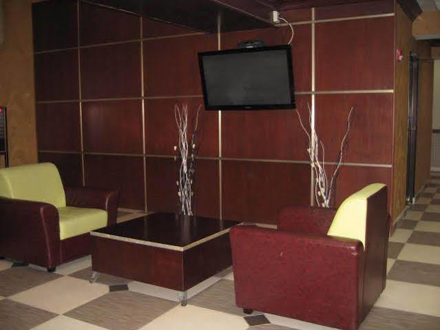 Hotel Ramada By Wyndham Near Paramus Rochelle Park